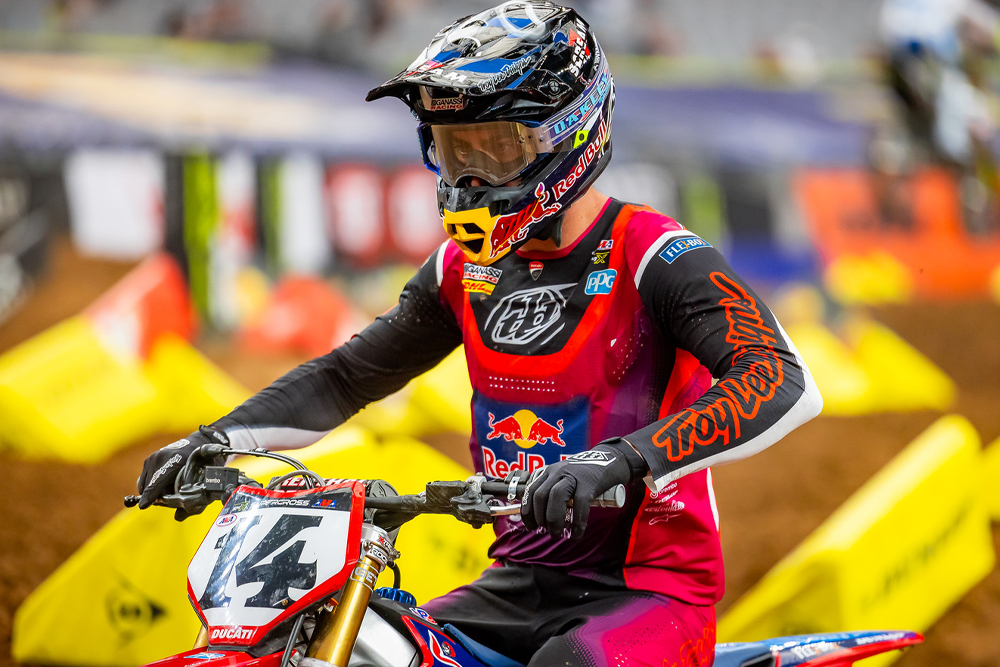 Ferrandis Withdraws From Indianapolis With Thumb Injury