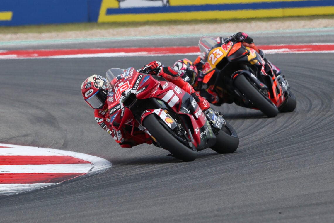 Dirty air, aero gaps hamper Márquez as Aprilia posts 1-2