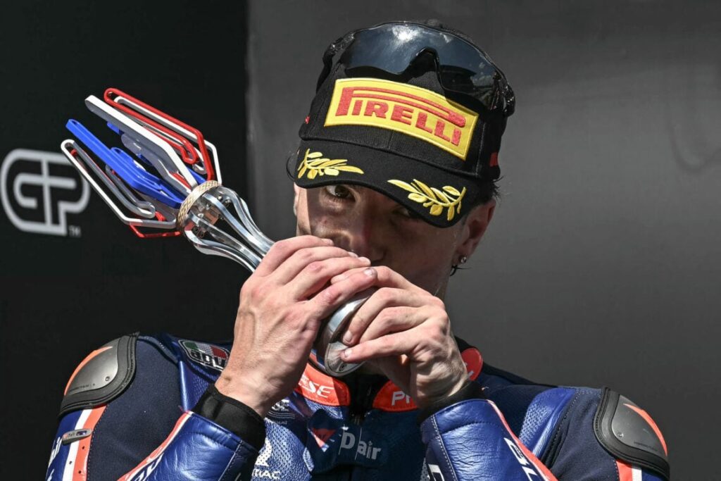 Yamaha signs Ai Ogura for 2027, pairs him with Jorge Martin