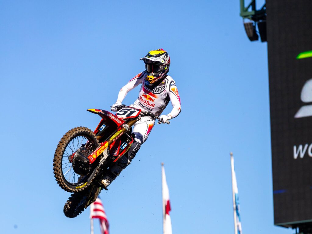 Justin Barcia returns for final three Supercross rounds