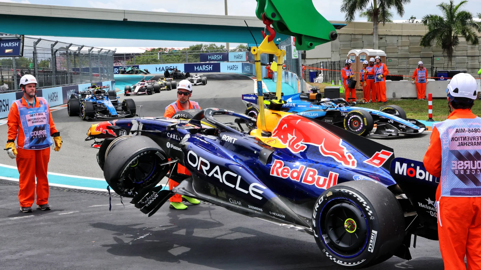 Gasly flips, Hadjar crashes; early safety car at Miami GP