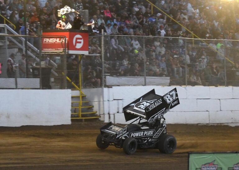 Interstate Batteries’ Reutzel reclaims lead after Lawrenceburg flip
