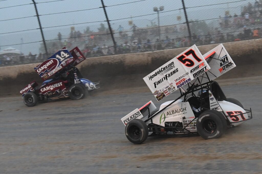 Kyle Larson earns second straight $100,000 at Eldora