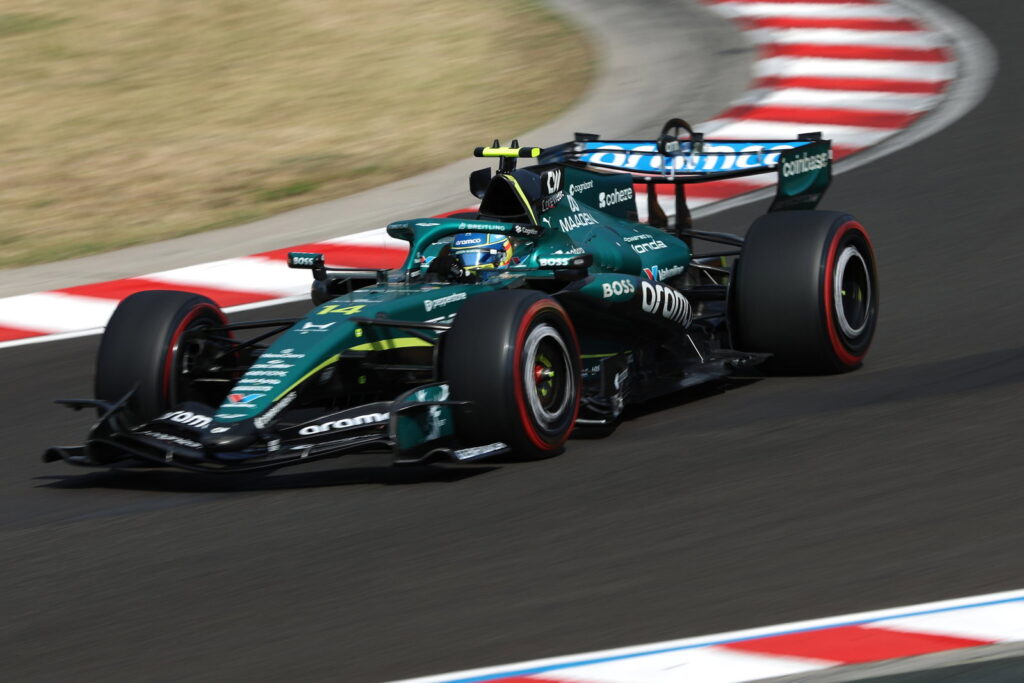 Aston Martin gives Honda's new F1 engine first public run