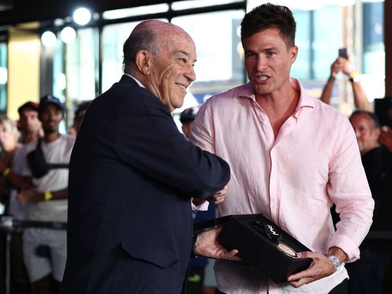 MotoGP honors Barry Sheene before British Grand Prix