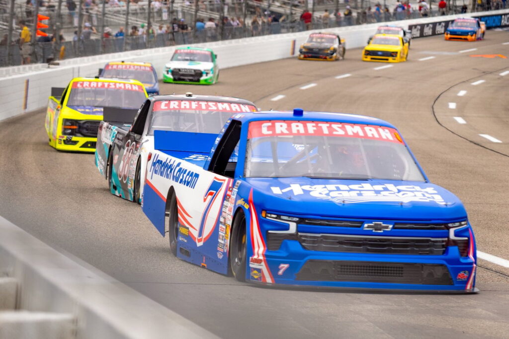 Honeycutt leads 225 laps to win at Richmond