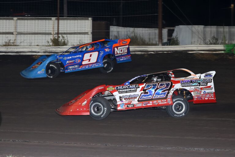 Bobby Pierce Wins First Outlaws Race at Corning