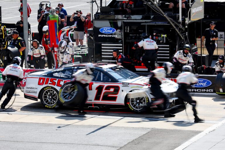 Team Penske swaps Blaney, Cindric pit crews for playoffs