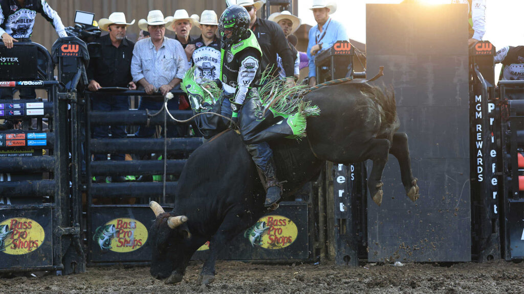 Jose Vitor Leme sets PBR Teams ride streak record