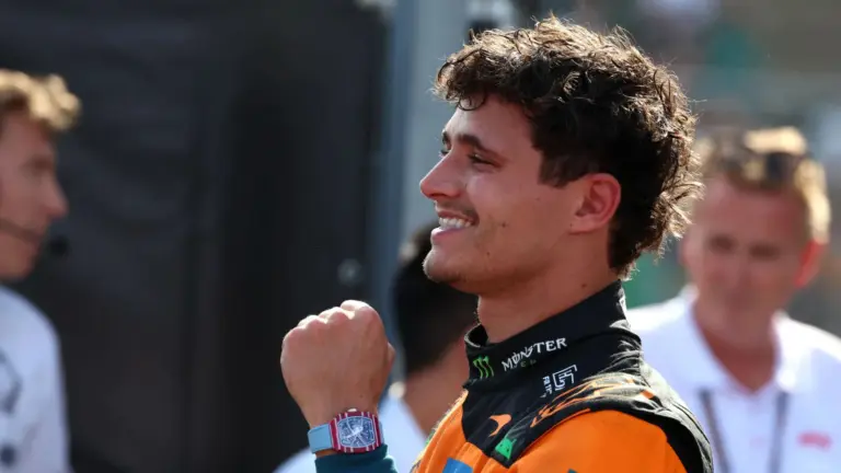 Lando Norris drives repaired Ferrari F40 through London