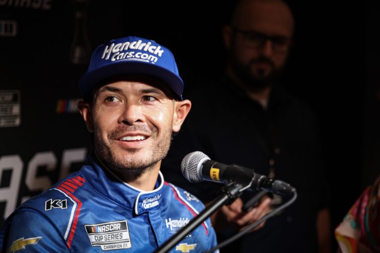 Larson Takes One-Point Lead Into Kansas Playoff Pressure
