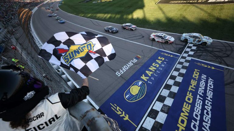 Kansas purse could net Hamlin biggest payday Sunday
