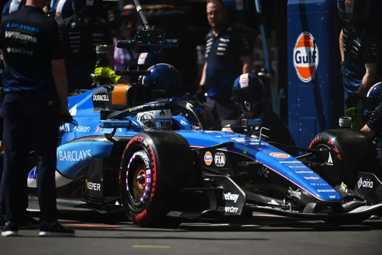 McLaren leads Baku upgrade rush with eight-part package
