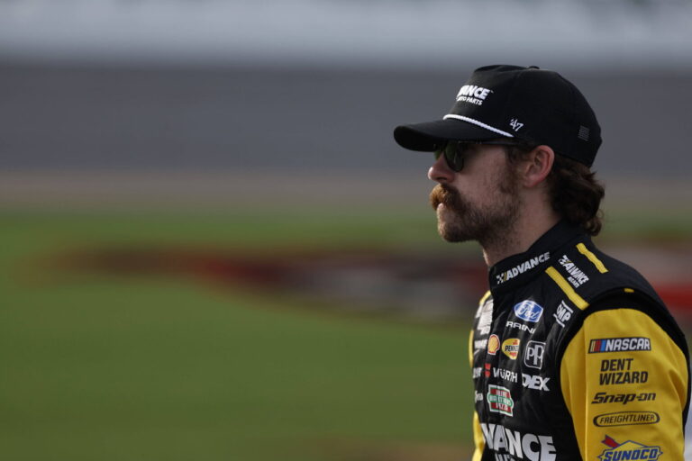 Blaney Projected 25th After Canceled Kansas Qualifying