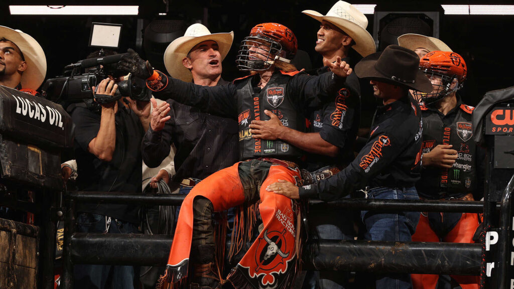 Welsh, Bolton highlight Fort Worth as five riders head to NFR