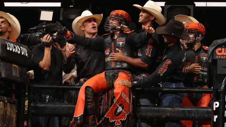Welsh, Bolton highlight Fort Worth as five riders head to NFR