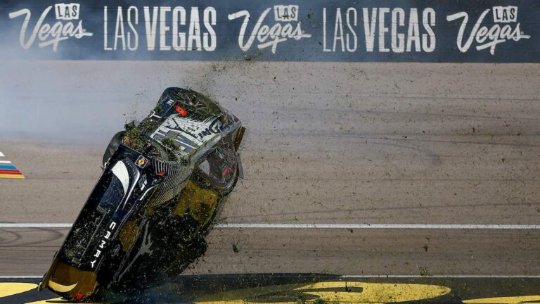 Berry, Gragson crash in Vegas Cup practice as tire issues mount