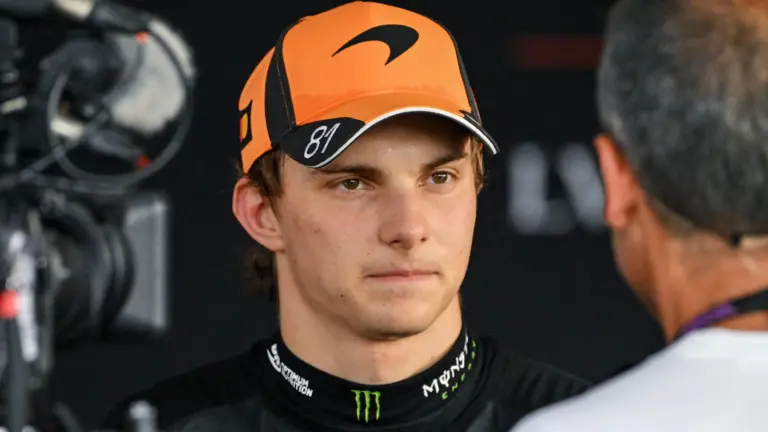 McLaren strategy leaves Piastri sixth in Malaysia