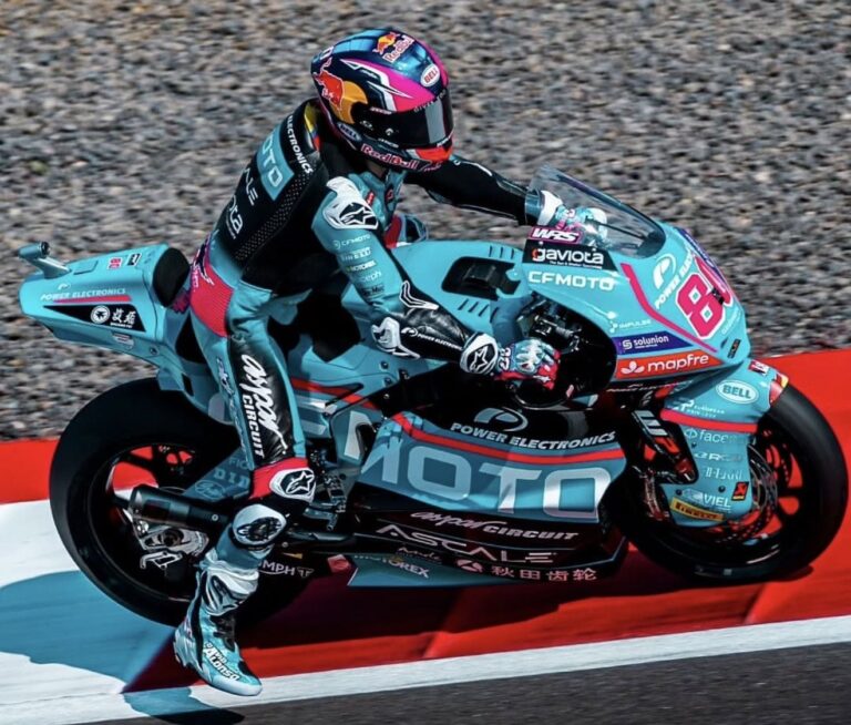 Alonso tops Moto2 FP2 after Guevara leads opening session