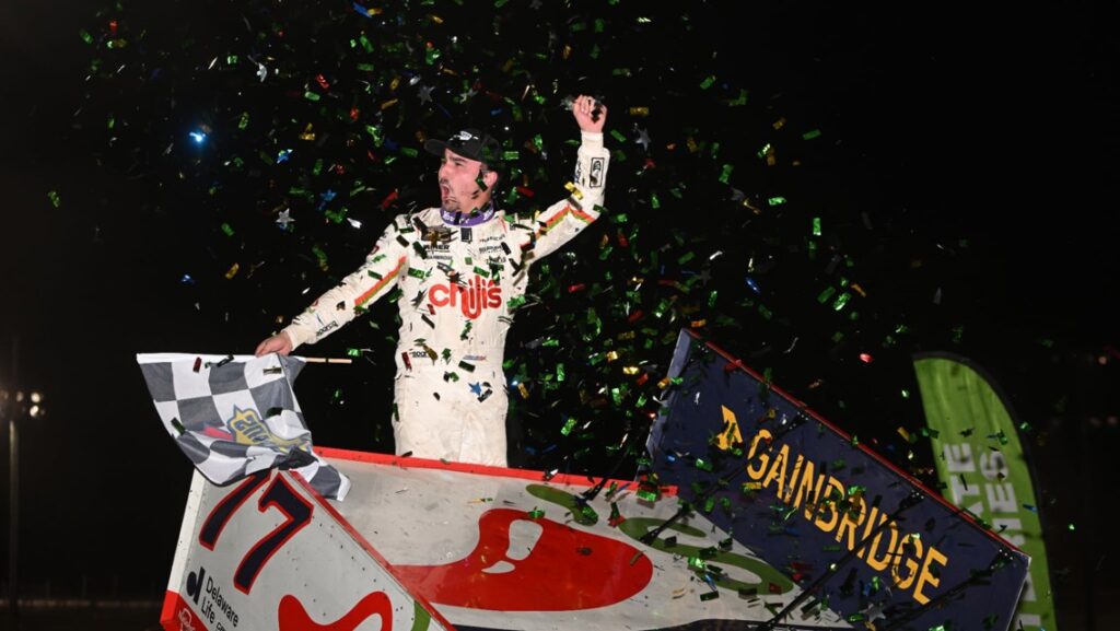 Giovanni Scelzi leads all 30 laps to win at Lakeside Speedway