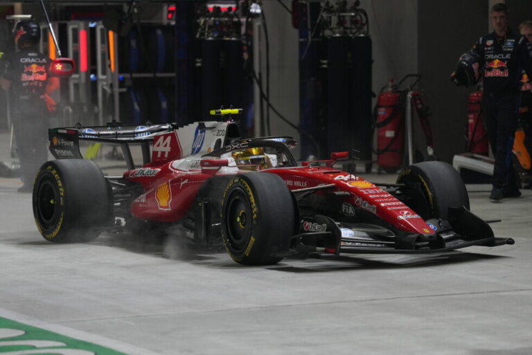 Lewis Hamilton cleared by FIA after feeling unwell in Singapore