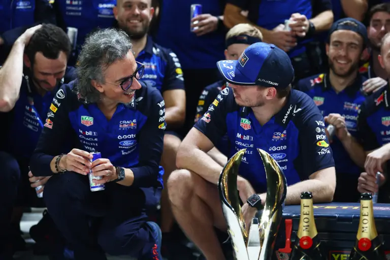 Verstappen wins Singapore as Red Bull take back-to-back victories