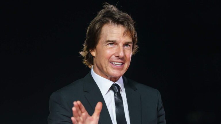 Tom Cruise seeks authentic NASCAR feel for Days of Thunder 2