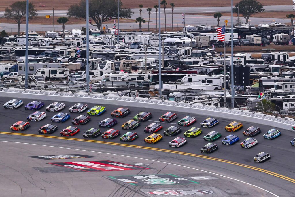 NASCAR says no decision imminent on possible CBS TNT race move