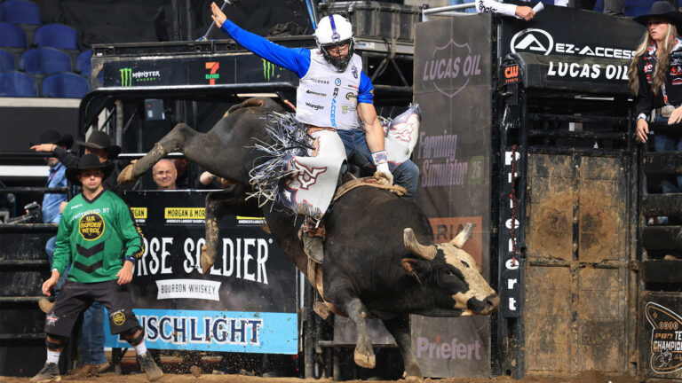 Austin, Florida, Oklahoma and Carolina win on PBR Teams Sunday