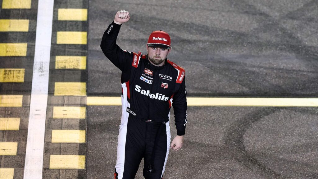 TRICON Garage extends Kaden Honeycutt, Gio Ruggiero for 2027