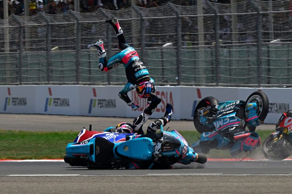 Dani Holgado apologizes to David Alonso for Mandalika crash