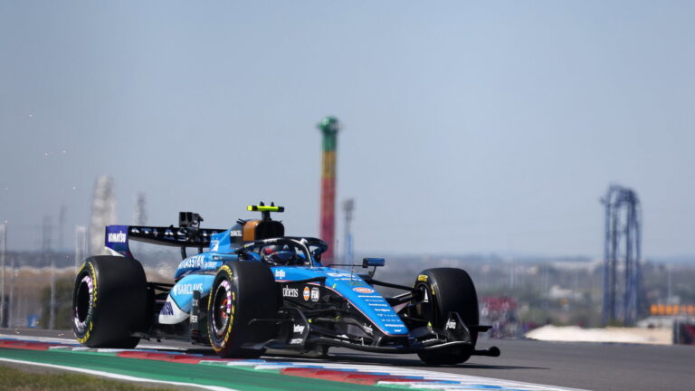 Williams makes uncomfortable changes in final nine races, says Sainz