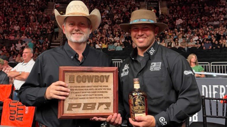 Major Heath Patrick receives Horse Soldier Bourbon Be Cowboy Award at PBR Teams Outlaw Days