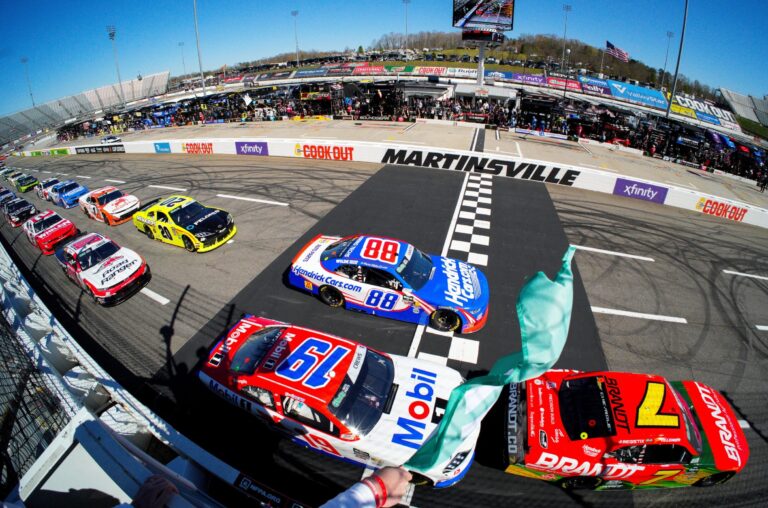 Carson Kvapil wins Martinsville O’Reilly pole